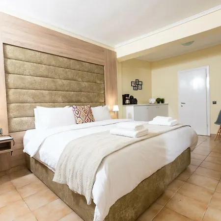Seven Heaven Premium Suites Thessaloniki Buitenkant foto