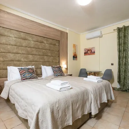 Seven Heaven Premium Suites Thessaloniki Buitenkant foto
